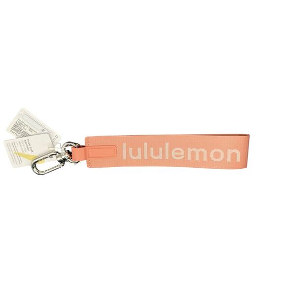 Lululemon never lost key chain deco pink/light ivory - Picture 4 of 4
